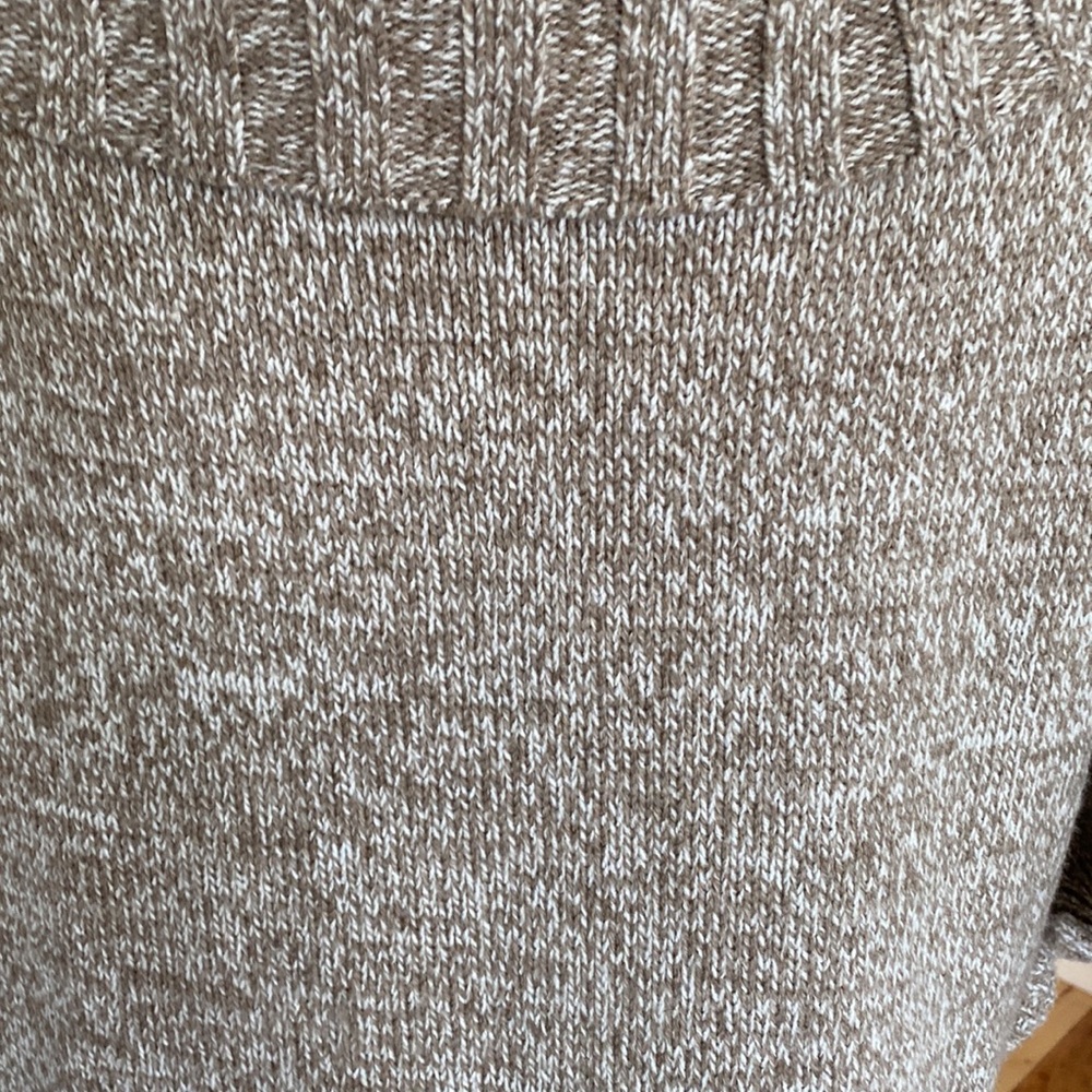 Beautiful poncho sweater - Picture 5 of 7
